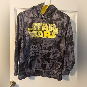Star Wars long sleeve hoodie Boy size L (10-12)